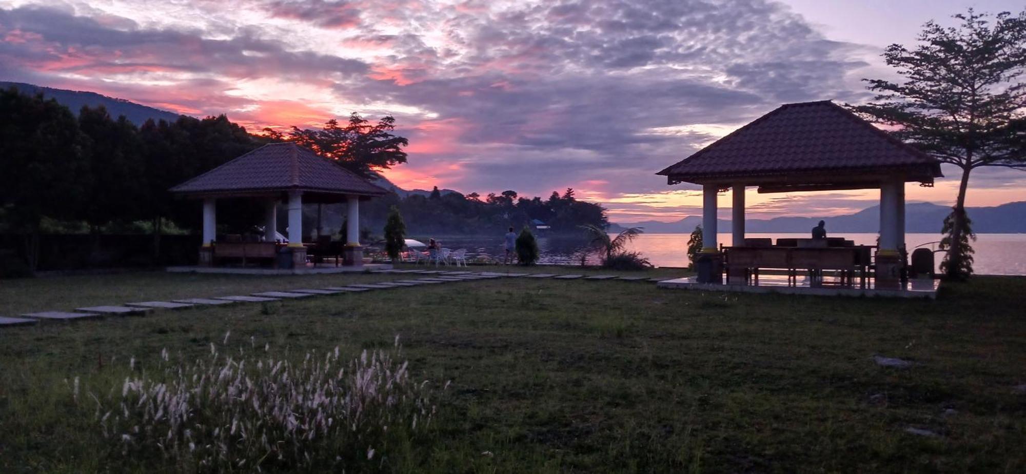 Juma Cottages Tuk Tuk Kültér fotó