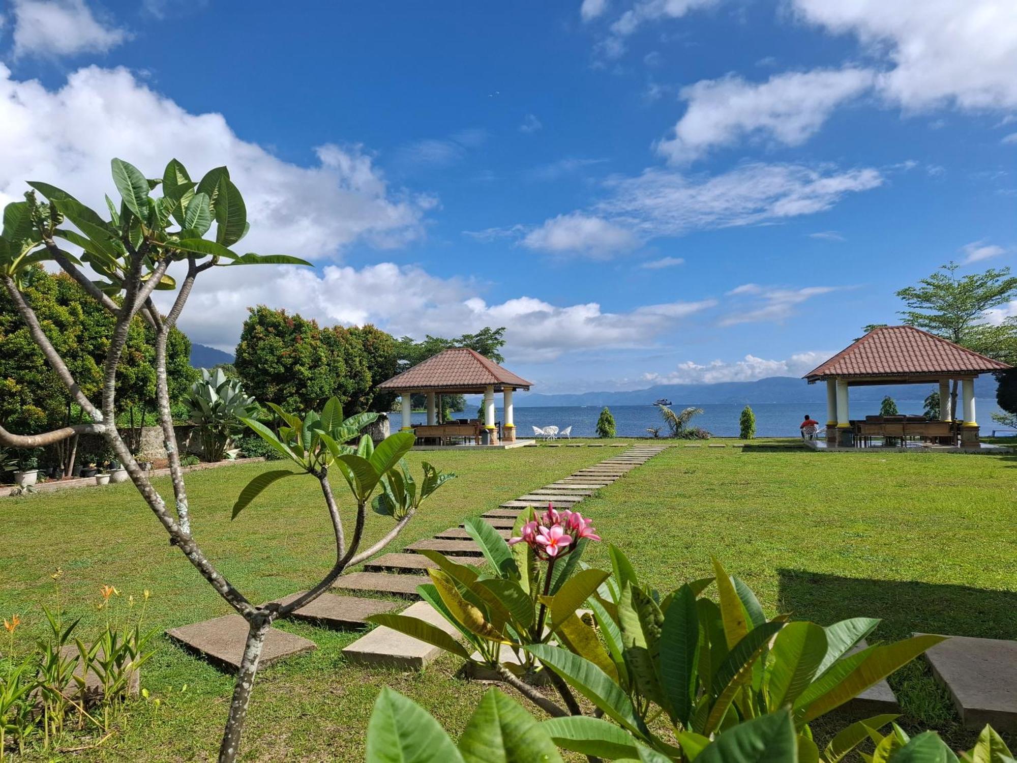 Juma Cottages Tuk Tuk Kültér fotó