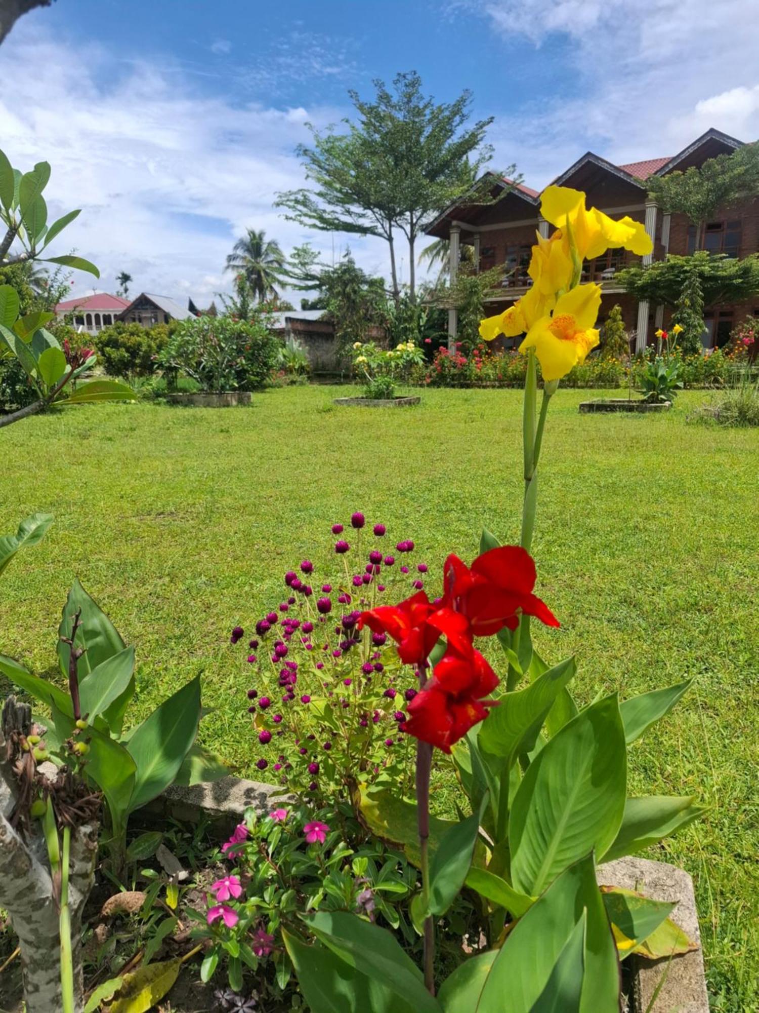 Juma Cottages Tuk Tuk Kültér fotó